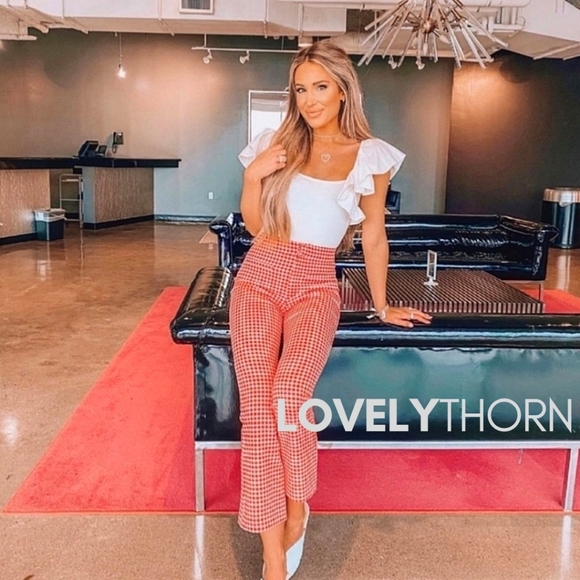 ZARA // red & white textured gingam hi waist crop mini flare pants - Picture 4 of 14